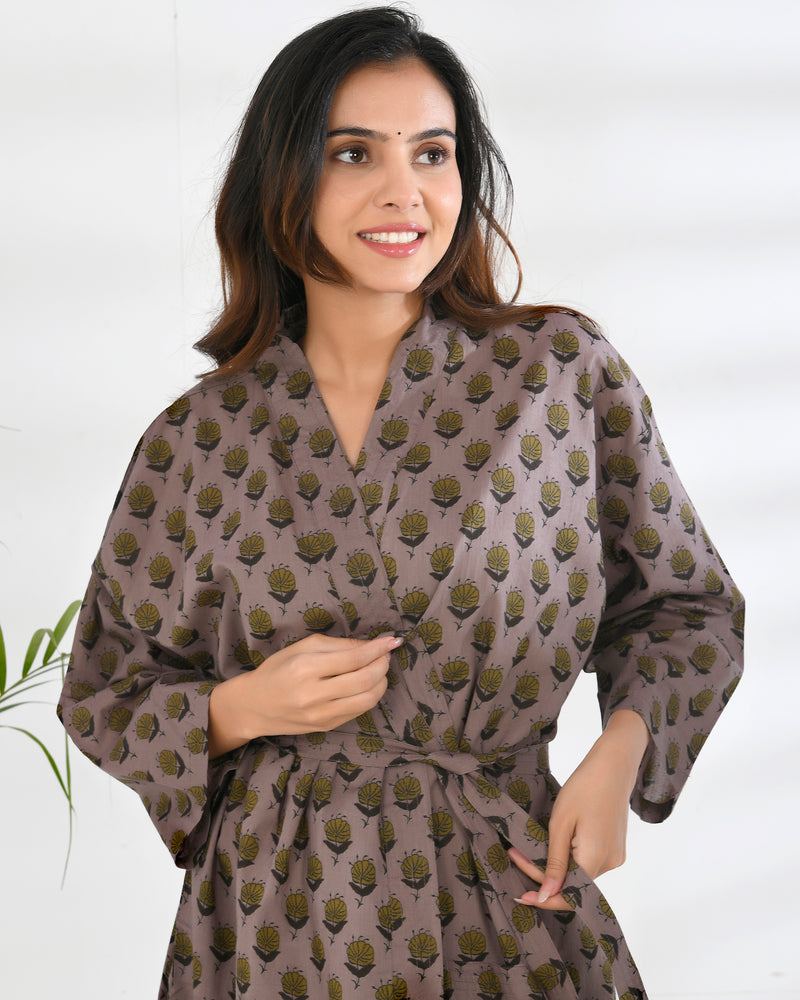 BATHROBE