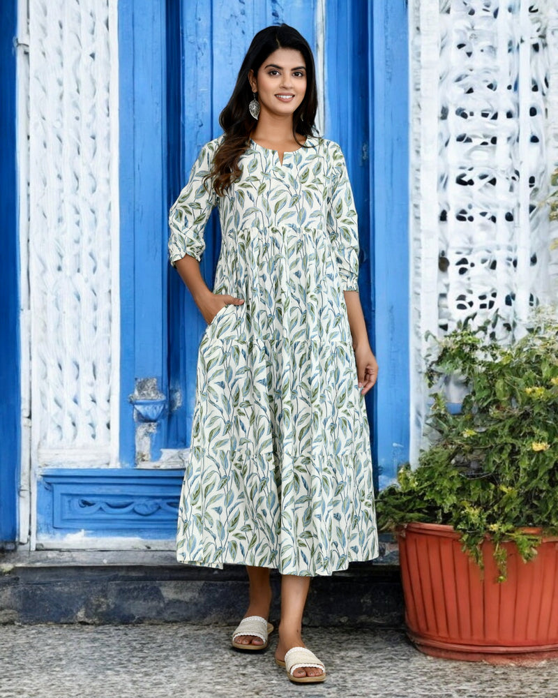 White Rocund Neck Dress